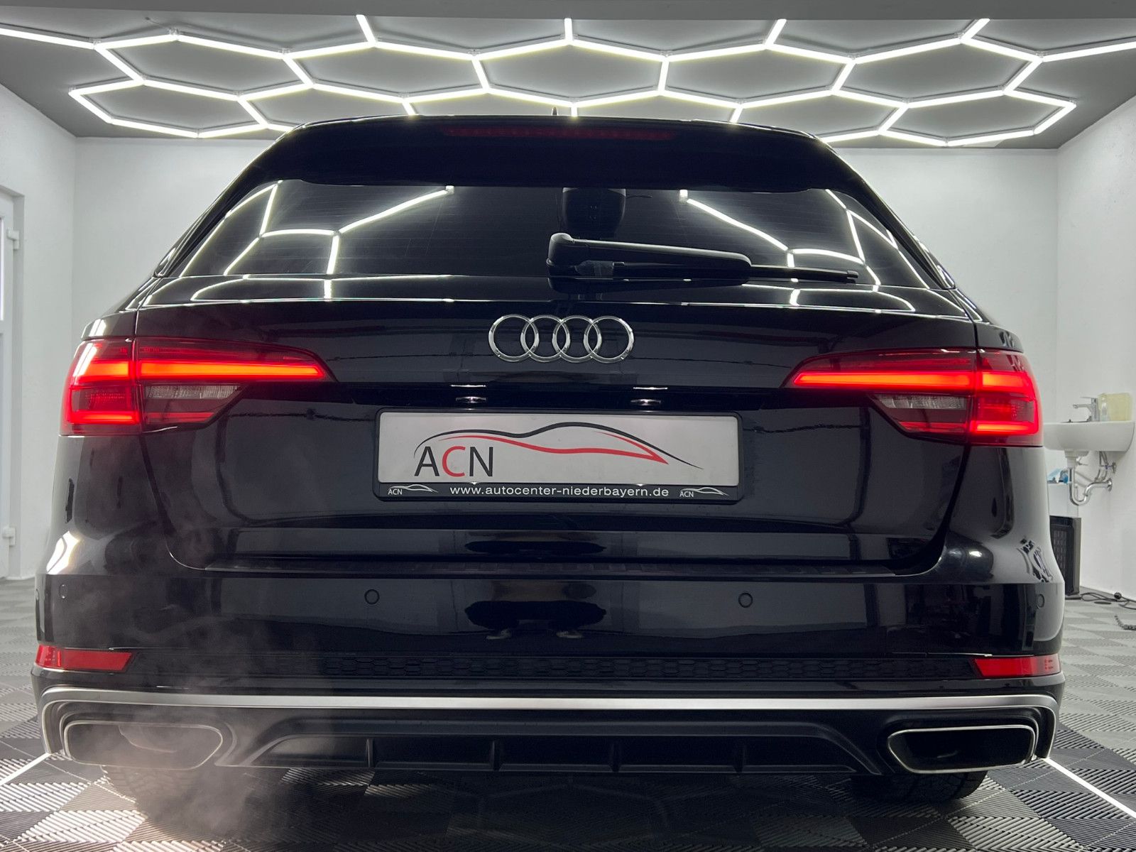 Fahrzeugabbildung Audi A4 Avant S-LINE SPORT PLUS/MASSAGE/MATRIX/VIRCO