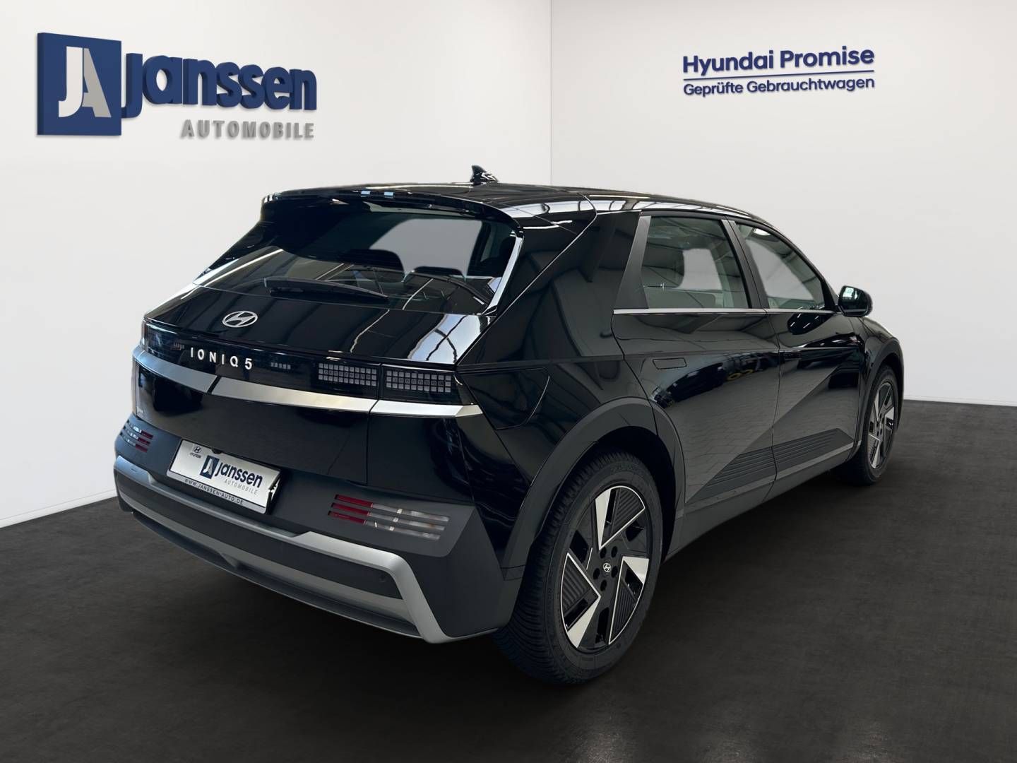 Fahrzeugabbildung Hyundai IONIQ 5 84 kWh (229 PS) 2WD DYNAMIQ, el. Heckkla