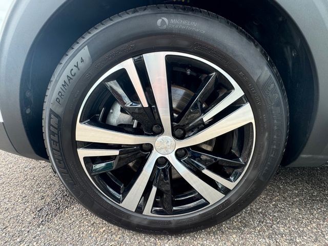 PEUGEOT 3008 Hybrid 225 GT