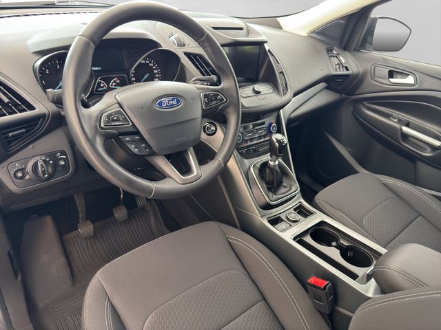 Fahrzeugabbildung Ford Kuga 2.0 TDCi Cool & Connect+LED+Navi+Sitzh.+AHK