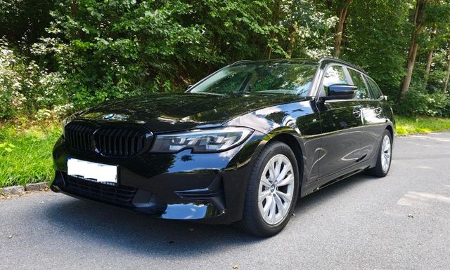 BMW 318d Touring G21 NAVI LED PDC SHZ