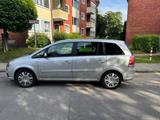 Opel Zafira 1.9 CDTI Sport 110kW Automatik Sport - Opel Zafira aus 2007 mit Diesel-Antrieb