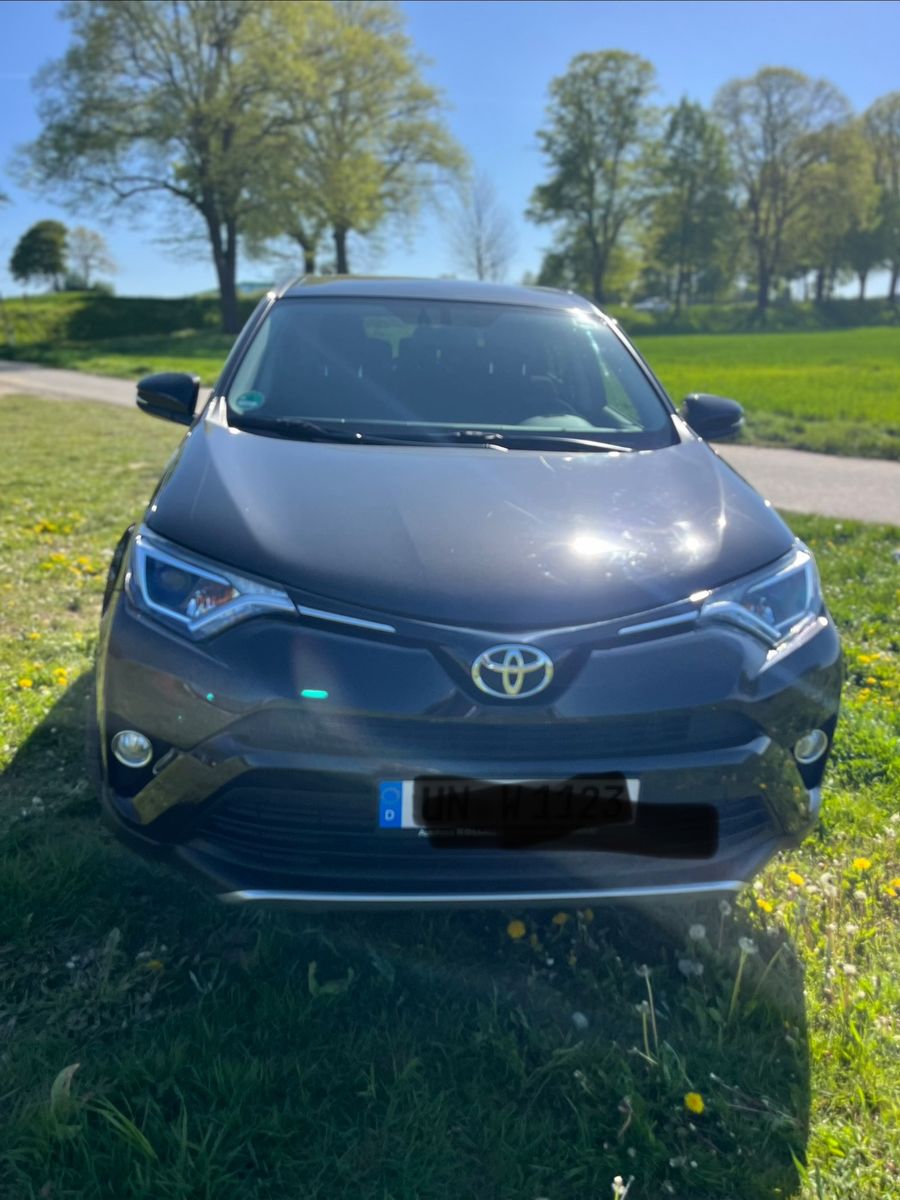TOYOTA RAV 4