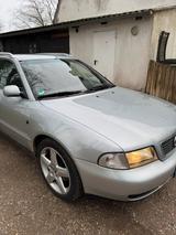 Audi A4 B5 Avant 2.4 V6 - Audi A4 aus 1997: Kombi