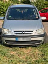 Opel zafira 2,2 Diesel - Opel Zafira aus 2004 mit Diesel-Antrieb