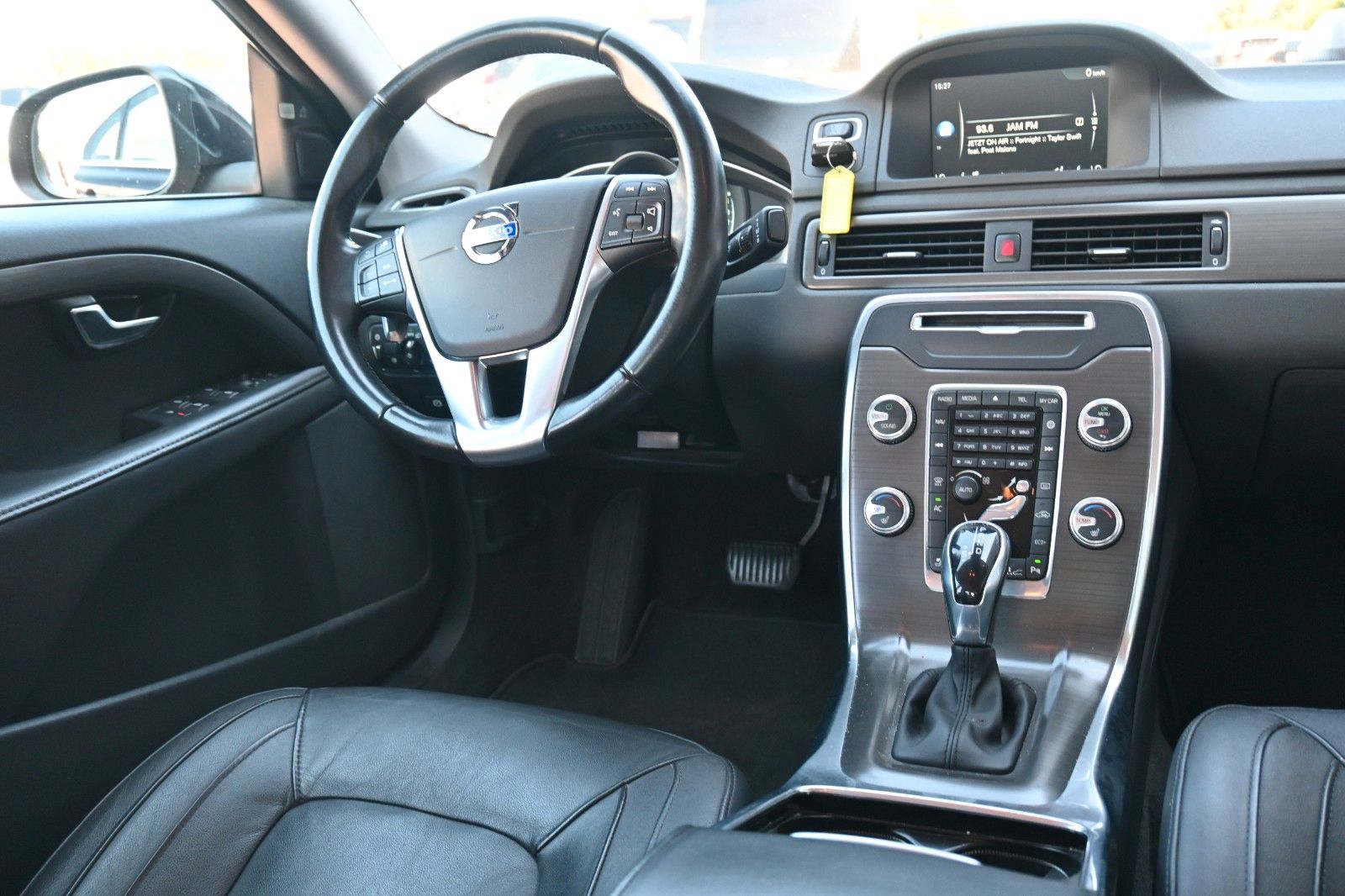 Fahrzeugabbildung Volvo S80 D4 Mom*AT*ACC*NAV*SITHZ*PANO*XEN*Top