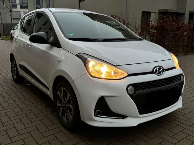 Hyundai i10 Passion +