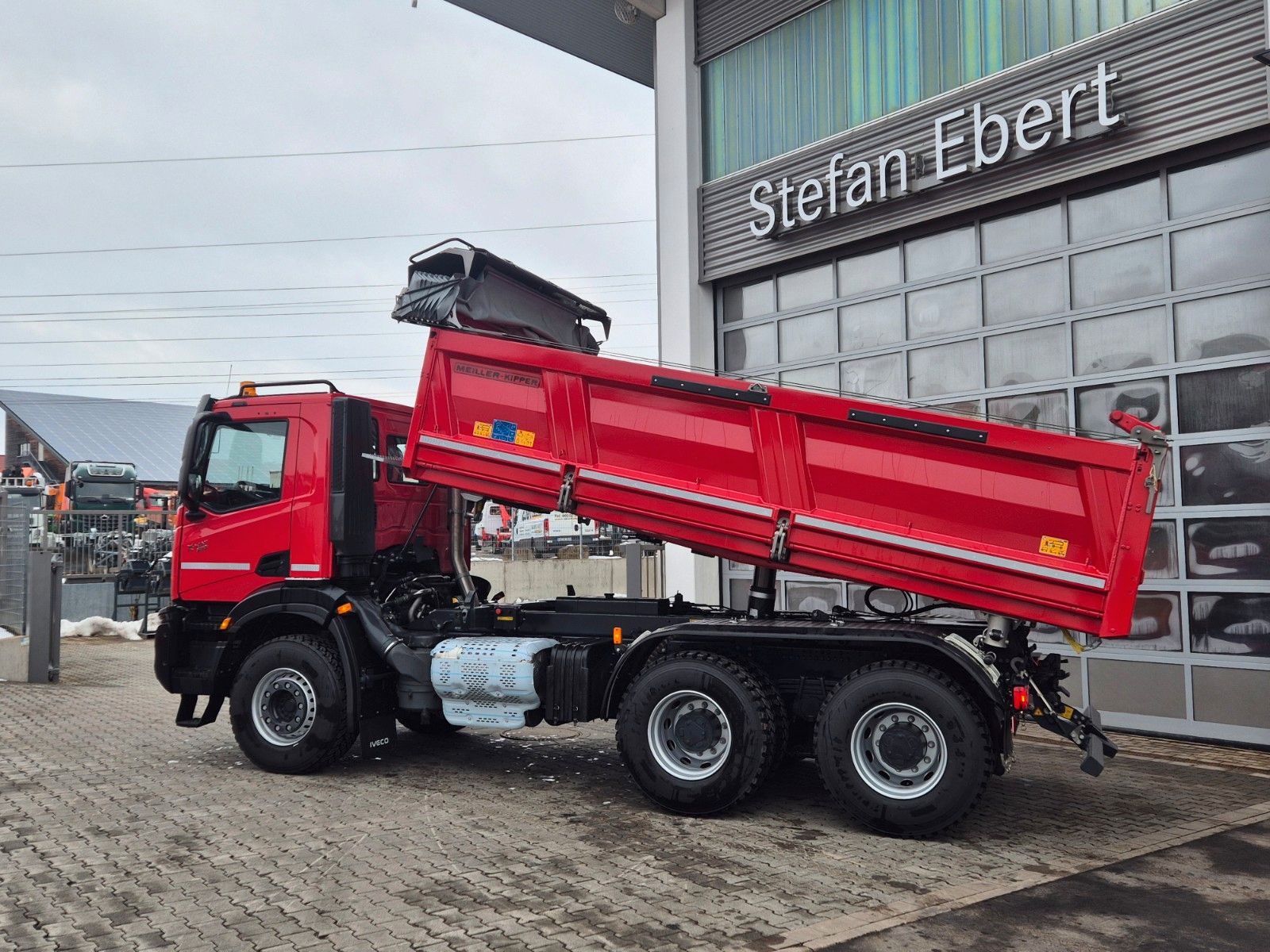 Fahrzeugabbildung Iveco AD300X50Z 6x4 Meiller-Kipper, Intarder Bordmatik