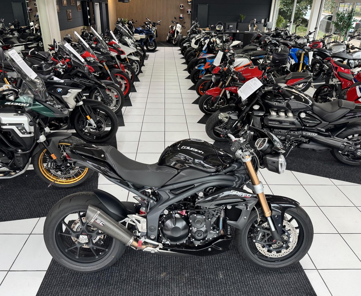 Triumph Speed Triple 1050 *SC Project*