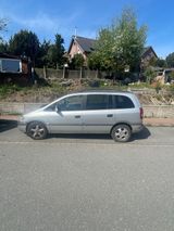 Opel Zafira TÜV Vorhanden - Opel Zafira aus 2002