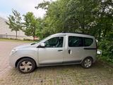 Dacia Dokker TCe 115 PS  - silberne Dacia Dokker