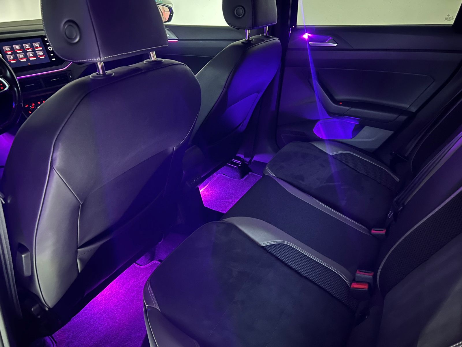 Fahrzeugabbildung Volkswagen Polo VI GTI/SPORTAUSPUFF/ACC/AMBIENTE/PANO