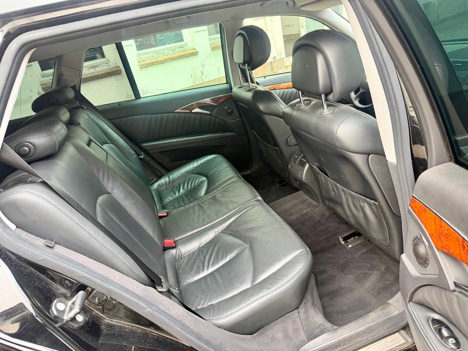 Mercedes-Benz E320 2005 — photo 14