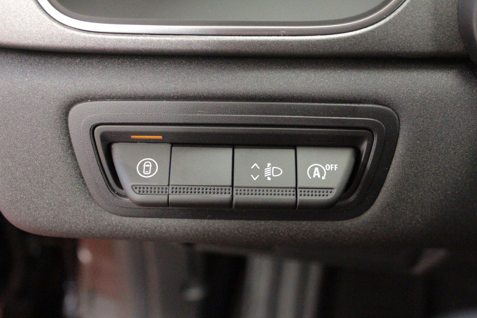 Fahrzeugabbildung Renault Captur Mild Hybrid 160 EDC Techno #15173