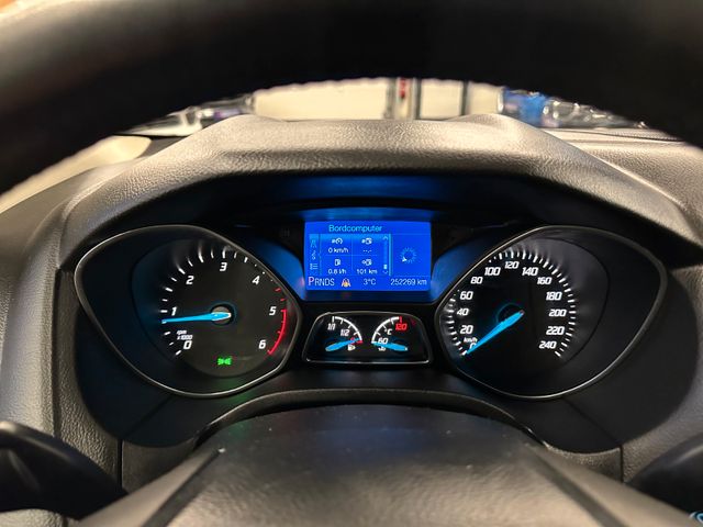 Ford Focus Turnier Titanium