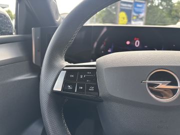 Bild 13 Opel Astra GS NAVI/SHZ+LHZ/PDC vo+hi+360Cam