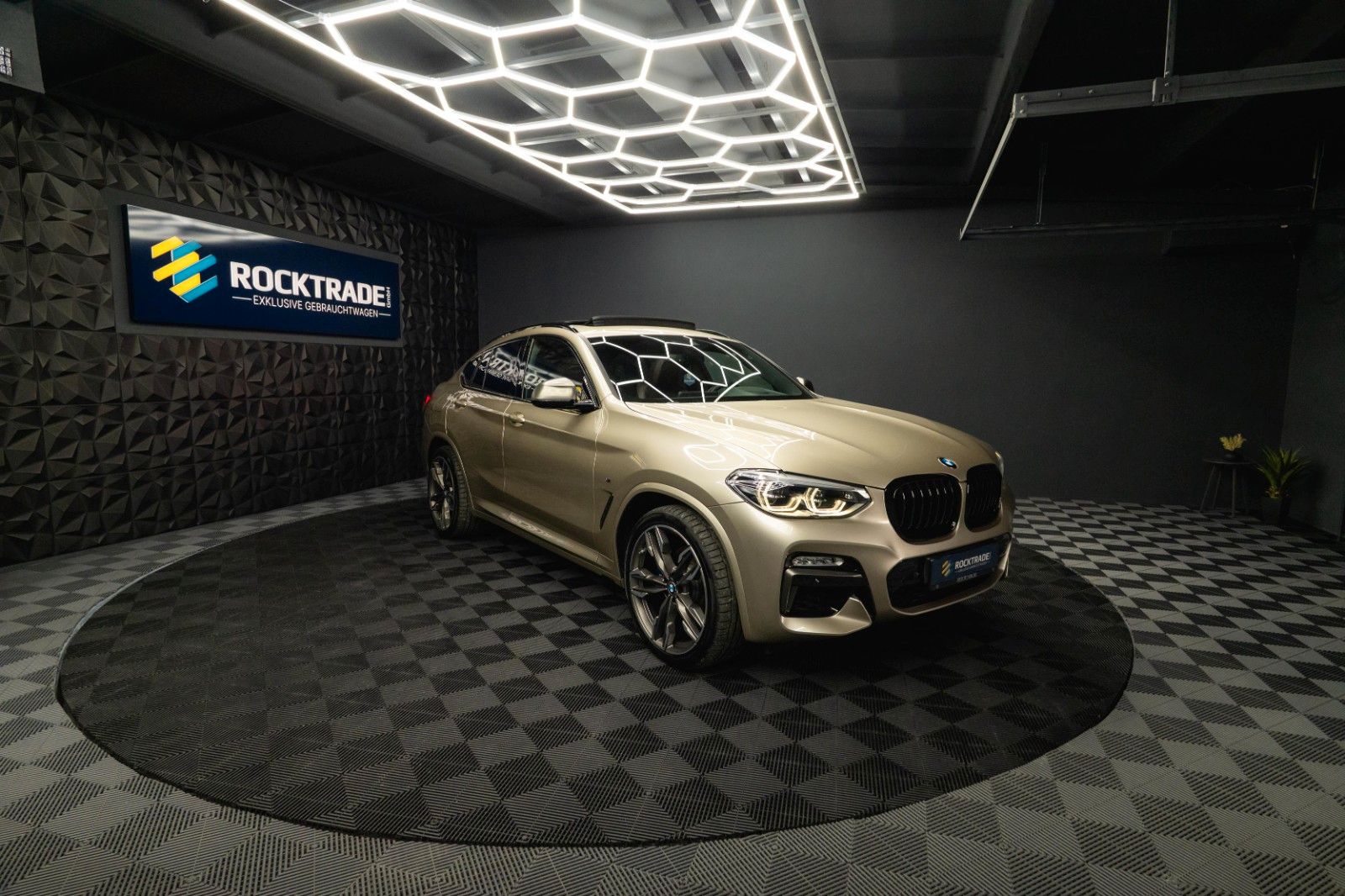 Fahrzeugabbildung BMW X4 M40i M Performance Shadow Line | Pano | LED