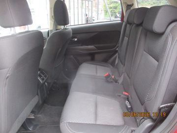 Mitsubishi Outlander - 8