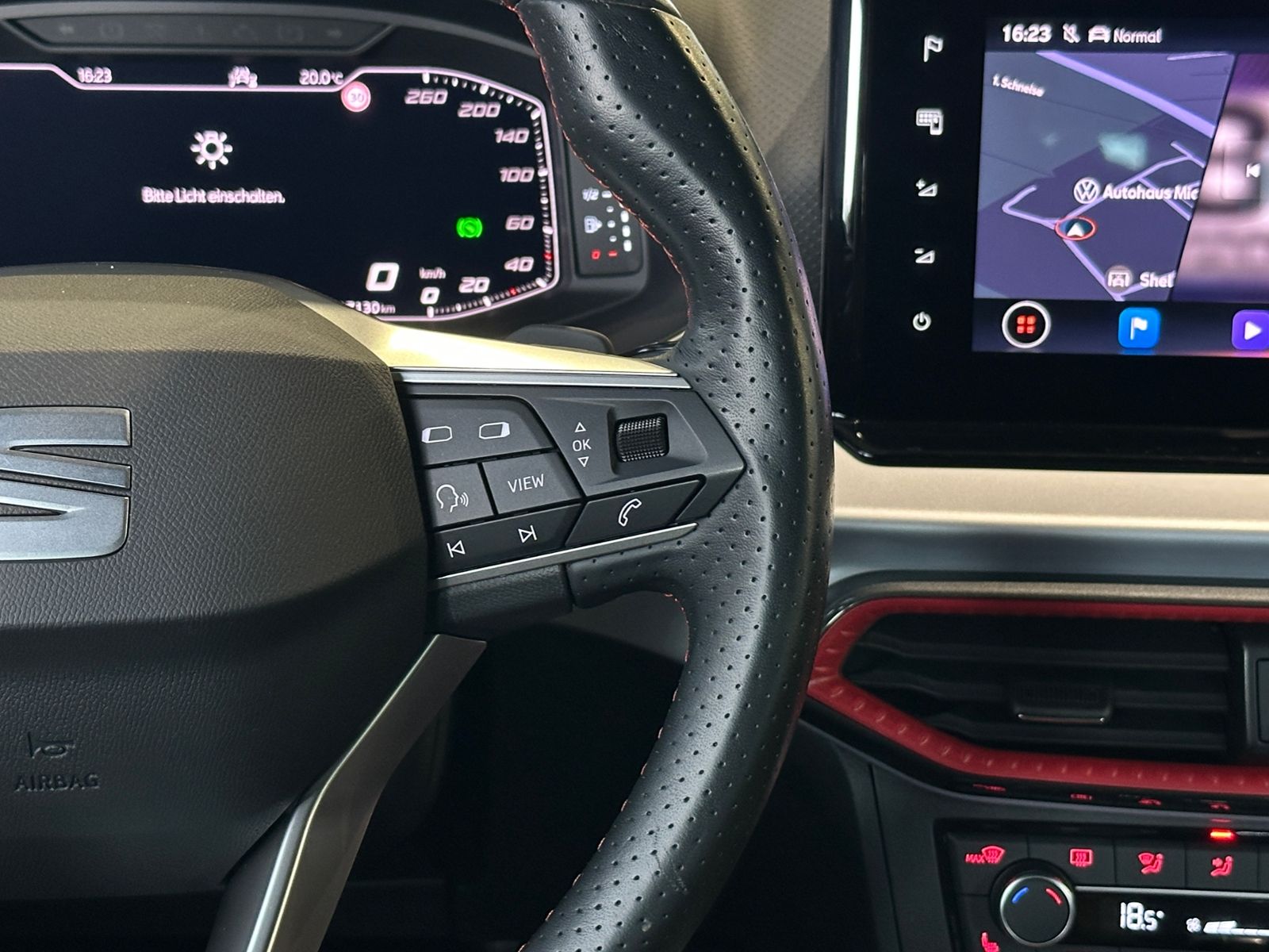 Fahrzeugabbildung SEAT ARONA 1.5 TSI FR AHK ACC LED NAV SHZ