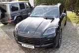 Porsche Cayenne S E-Hybrid BOSE/22"/ACC/AHK/PANO/18-WEGE - Porsche: Schwarz