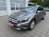 Mercedes-Benz GLA 200 CDI*ALLRAD+1.HAND+BI-XENON+NAVI+AHK* - Mercedes-Benz GLA 200 mit Diesel-Antrieb