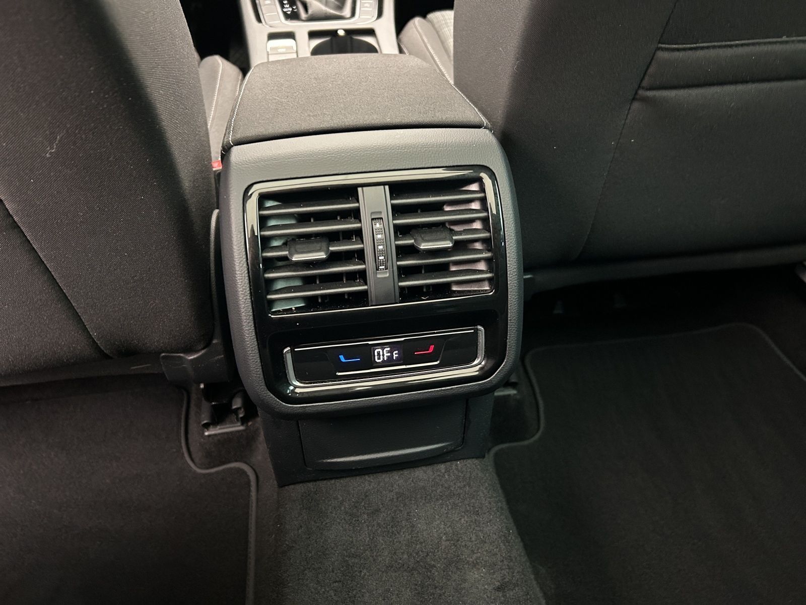 Volkswagen Passat Variant - Bild 15