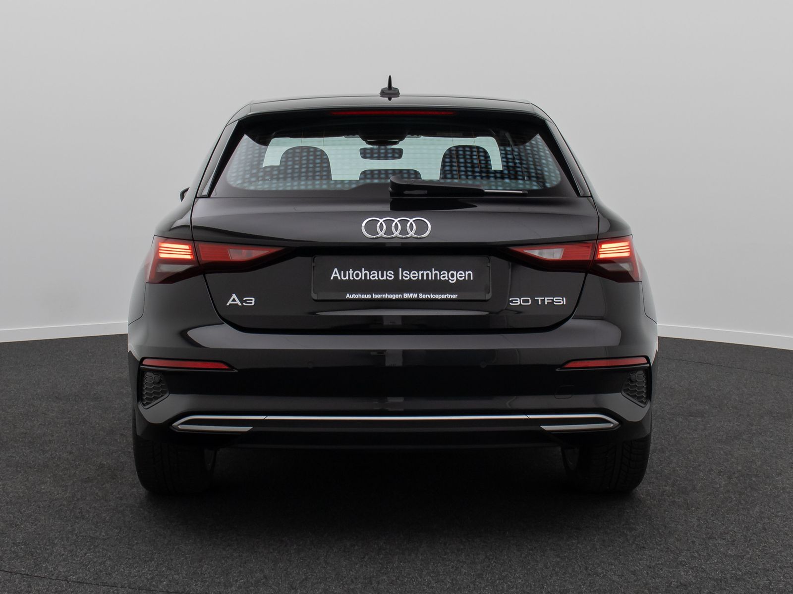 Fahrzeugabbildung Audi A3 30 TFSI S tronic Sportback PDC DAB FahrAssist