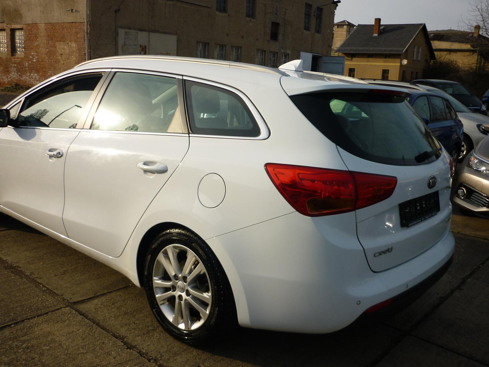 Kia cee'd Sportswagon 1.6 CRDi Dream-Team SW