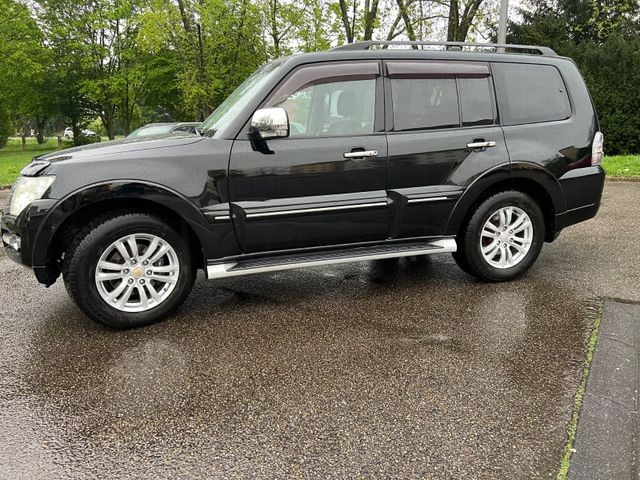 Mitsubishi Pajero 3.2 DI-D Top 1.HAND