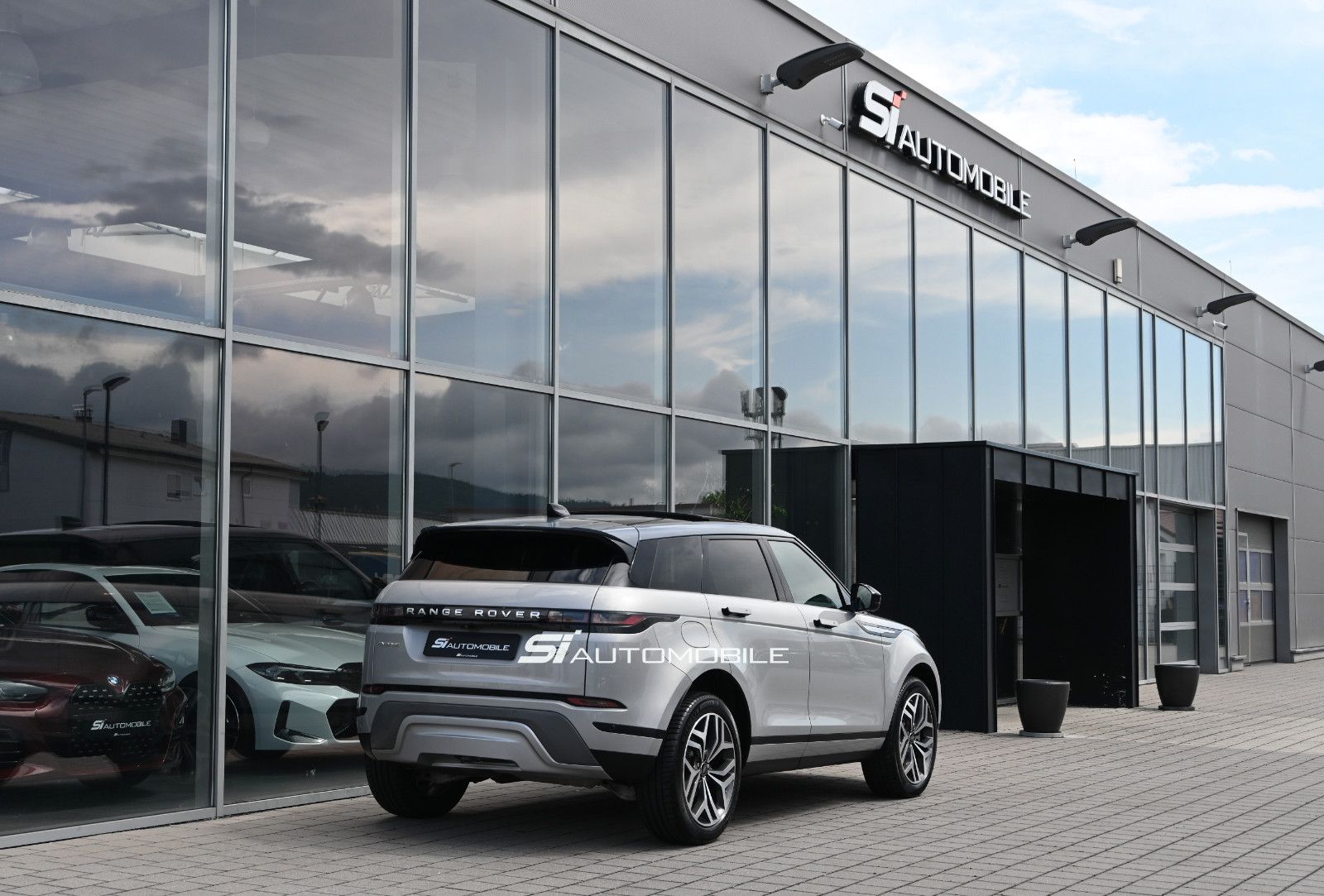 Fahrzeugabbildung Land Rover Range Rover Evoque D165 Nolita Edition °AHK°STHZ
