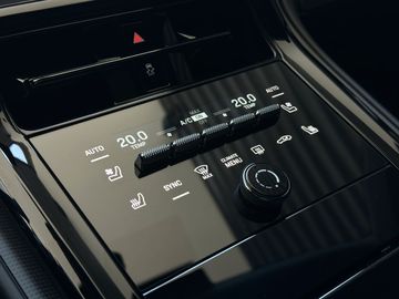 Porsche Panamera - 12