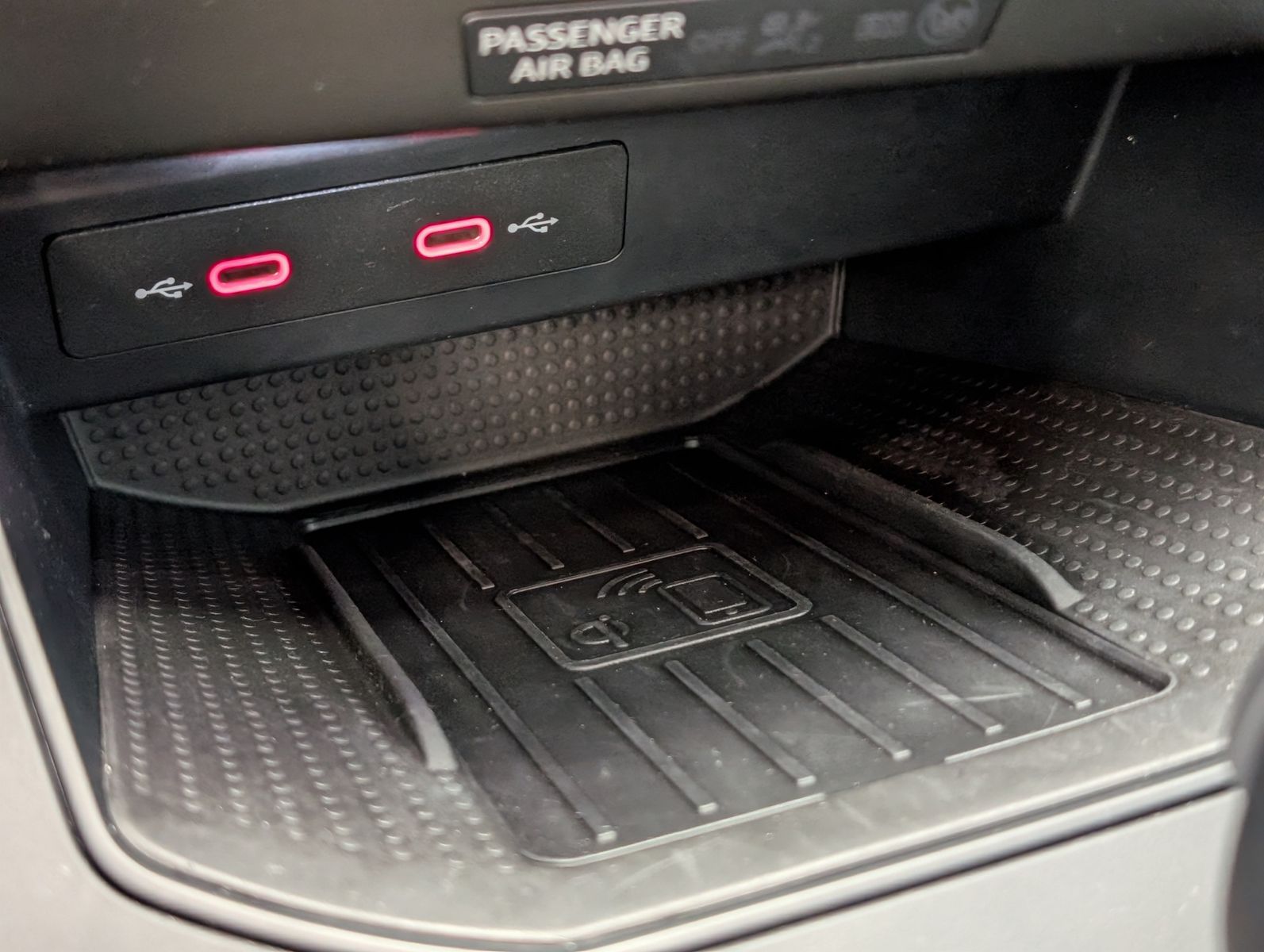 Fahrzeugabbildung SEAT Arona 1.5 TSI DSG FR LED ACC Cam Dinamica AHK 18