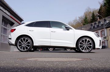 Audi RS Q3 Sportback quattro*RS-Sportsitze,AHK,Pano*