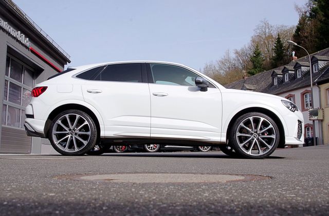 Audi RS Q3 Sportback quattro*RS-Sportsitze,AHK,Pano*