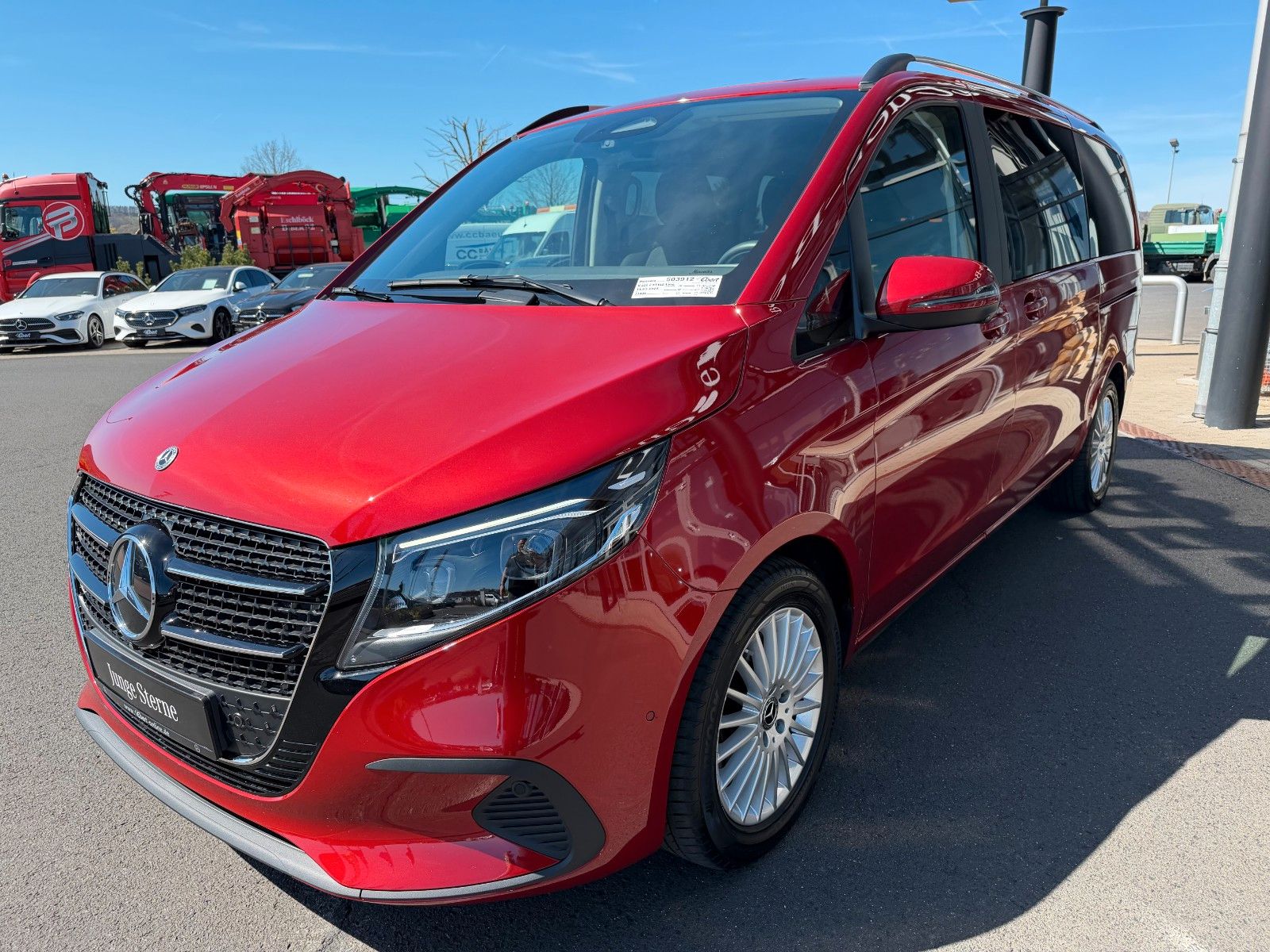 Fahrzeugabbildung Mercedes-Benz V 220 d STYLE DISTRONIC AHK2,5to 360Kamera