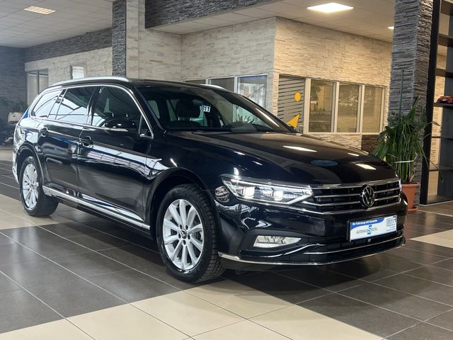 Volkswagen Passat Pano*AHK*Navi*R.Cam*Matrix-LED*ACC*Cockpi