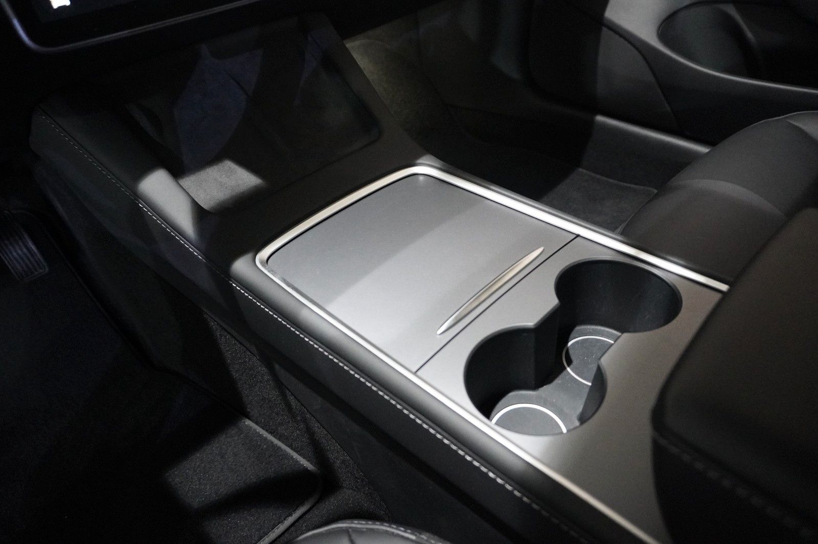 Fahrzeugabbildung Tesla Model 3 LONGRANGE DUAL-MOTOR NAVI/KAMERA/SHZ/AMD