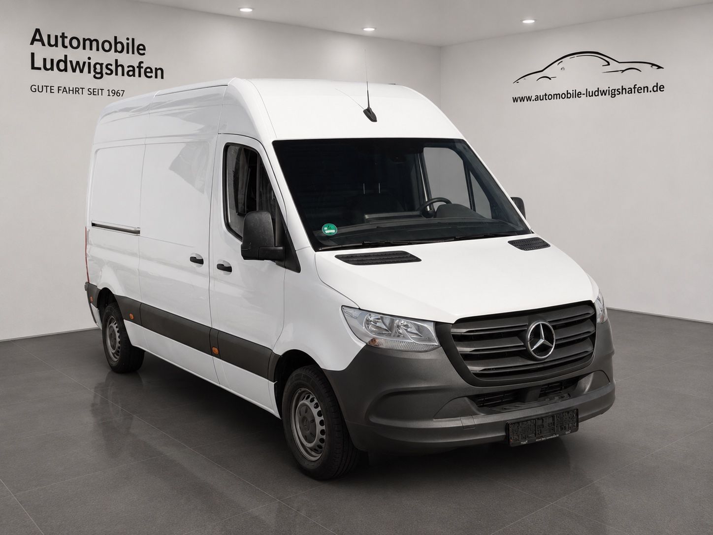 Mercedes-Benz Sprinter III Kasten FWD 211/214 CDI L2