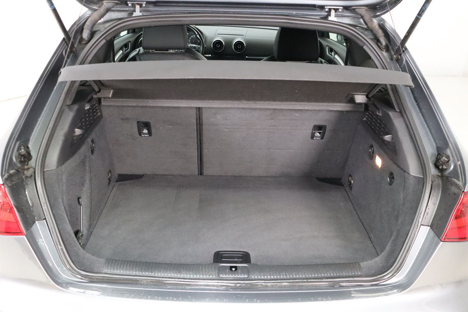 Fahrzeugabbildung Audi A3 2.0 TDI Ambition Sport * Xenon * Alcantara