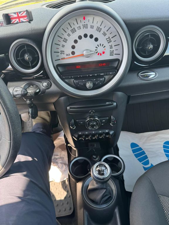 MINI COOPER 17