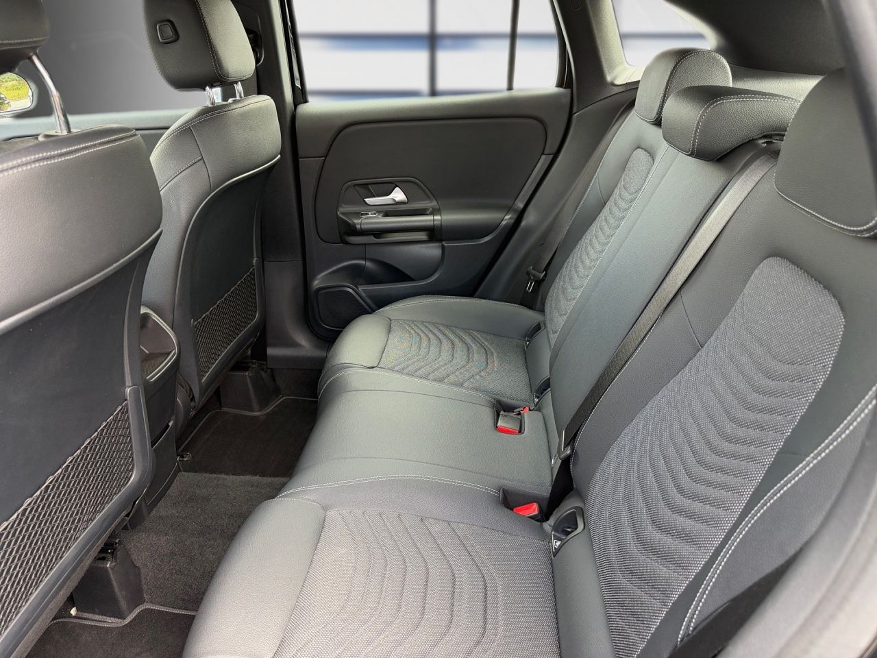 Fahrzeugabbildung Mercedes-Benz GLA 200 KAMERA+LED+EASYPACK+