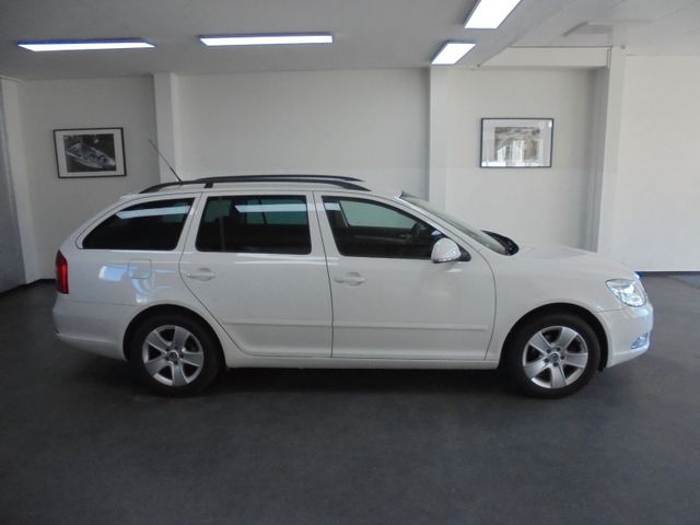 Skoda Octavia Edition Combi PDC TÜV 03/2027