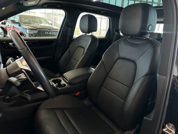 Porsche Cayenne - 6