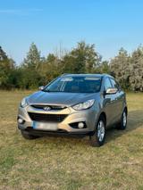Hyundai IX 35 2.0 CRDI. 4WD. Automatik.Nav... - Hyundai ix35 in Halle