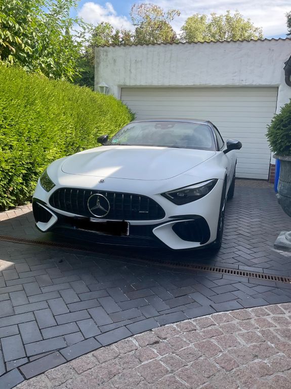 Image of Mercedes-Benz SL 63 AMG