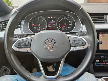 Volkswagen Passat Variant - 8