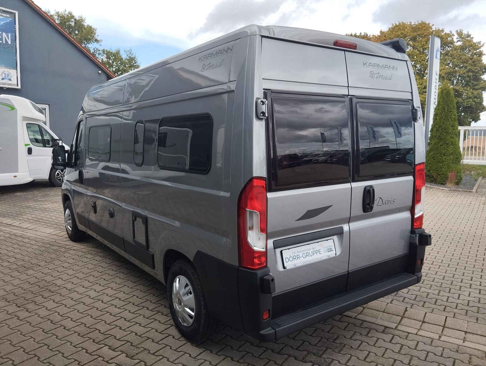 Fahrzeugabbildung Karmann Davis Lifestyle DA 590 LS 140 PS Markise