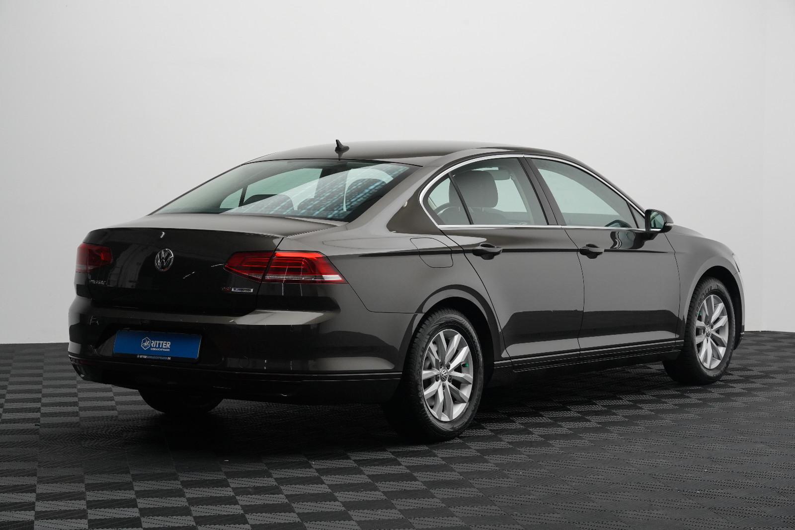 Volkswagen Passat Lim. 1.4 SHZ NAVI GJR Keyless PDC