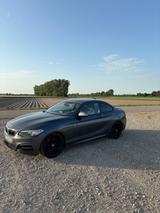 BMW M235i grau - gebrauchte BMW M235 aus dem Jahr 2014