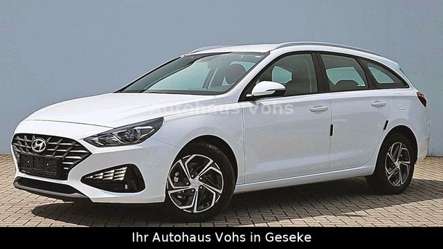 Hyundai i30 CW 1.0 DCT Linksystem,R-Kamera,Tempomat,PDC!